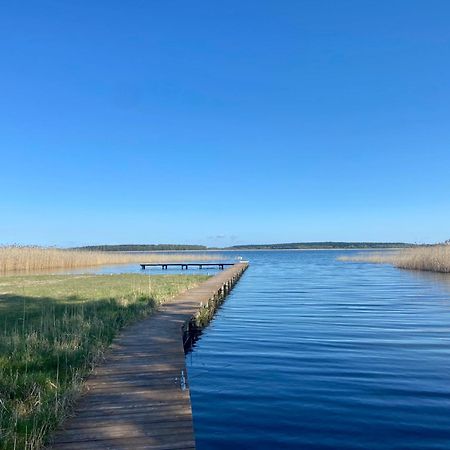 Domek Nad Jeziorem W Karwiku Exteriér fotografie