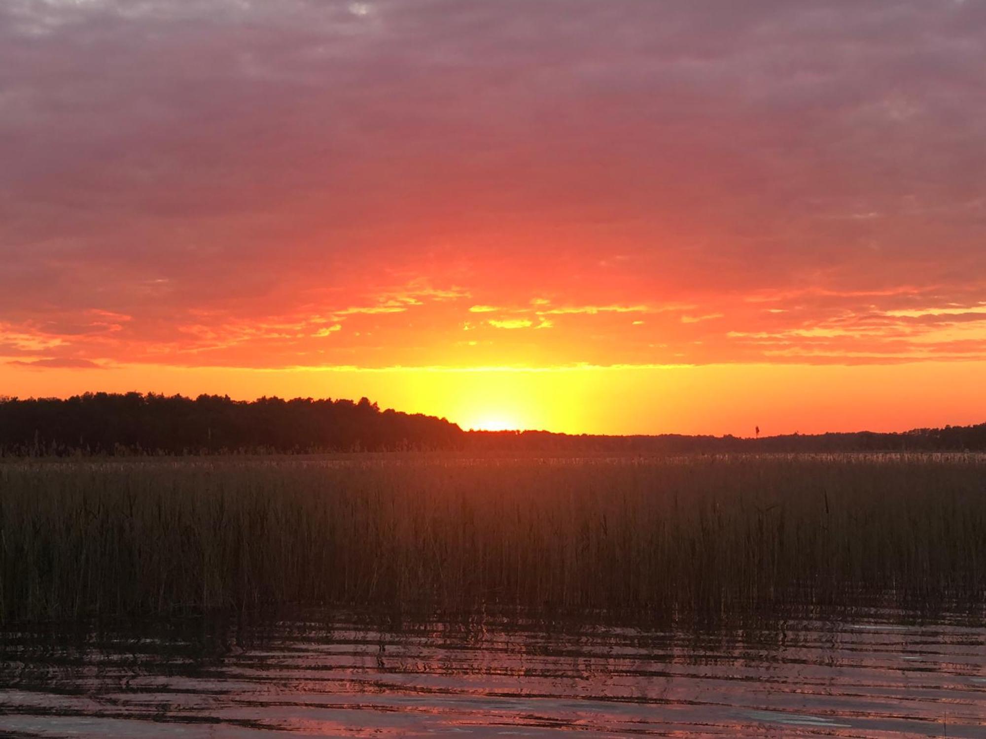 Domek Nad Jeziorem W Karwiku Exteriér fotografie